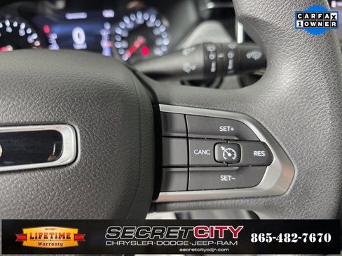 Used 2023 Jeep Compass Sport image 17