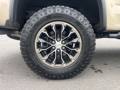 Used 2021 Chevrolet Colorado ZR2 image 4