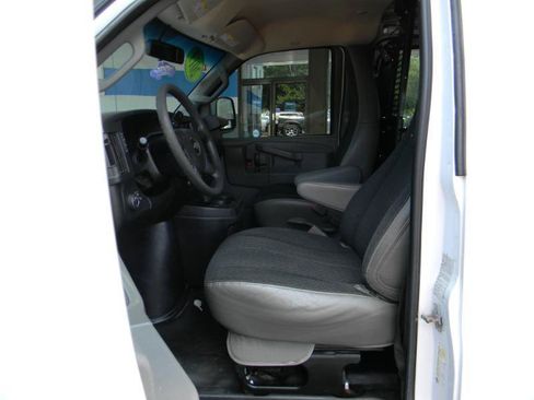 Used 2019 Chevrolet Express 2500 w/ Driver Convenience Package RWD image 11