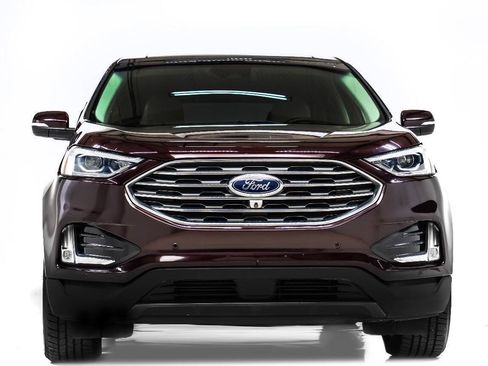 Used 2019 Ford Edge Titanium w/ Equipment Group 301A FWD image 7