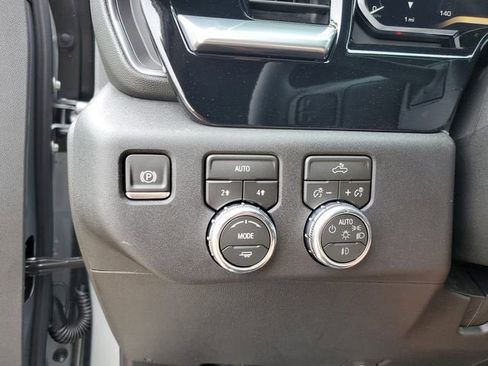 New 2026 GMC Sierra 1500 Elevation image 31