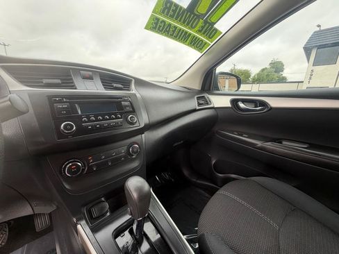 Used 2017 Nissan Sentra FWD image 28