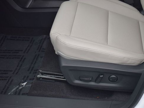 New 2026 Nissan Murano SL image 16