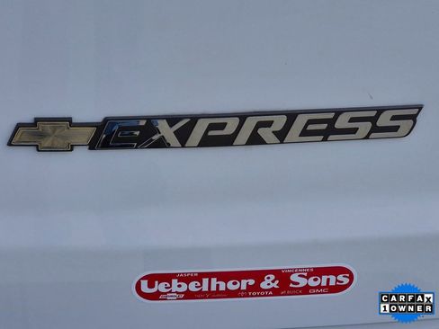 Used 2024 Chevrolet Express 2500 w/ Driver Convenience Package image 10