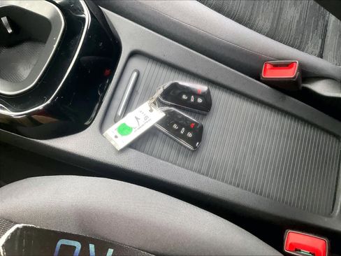 Certified 2022 Volkswagen ID.4 Pro image 27