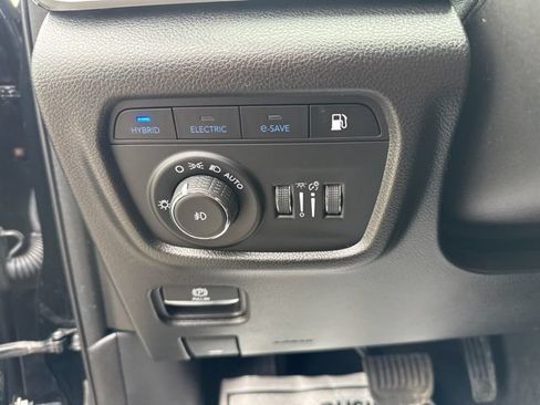 Used 2022 Jeep Grand Cherokee Trailhawk w/ Luxury Tech Group III AWD/4WD image 12