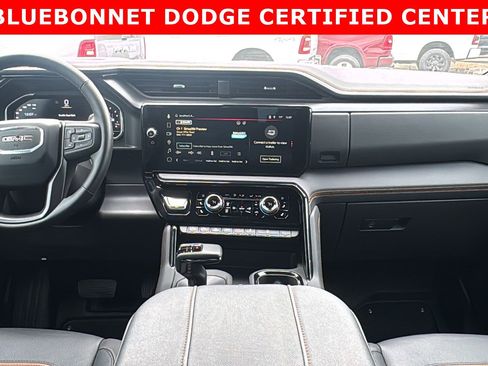 Used 2024 GMC Sierra 1500 AT4 image 14