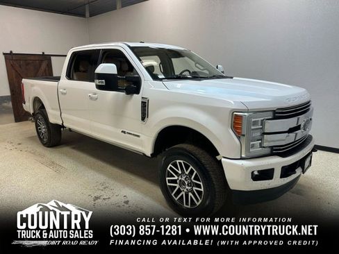 Used 2018 Ford F250 Lariat image 1