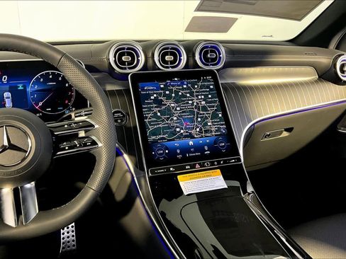 New 2026 Mercedes-Benz GLC 300 4MATIC image 8