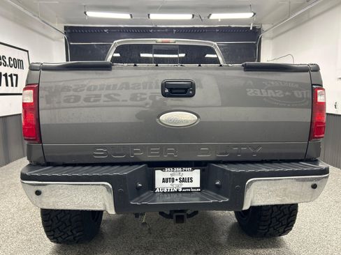 Used 2012 Ford F250 Lariat w/ Lariat Interior Pkg image 5