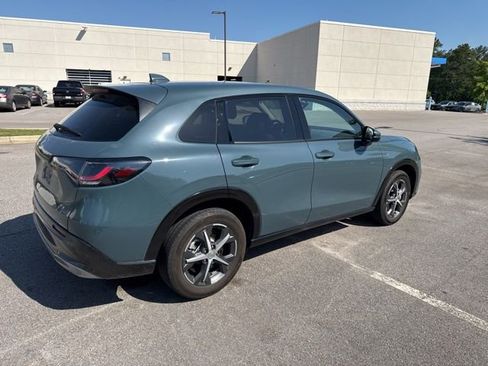 Used 2025 Honda HR-V EX-L image 10