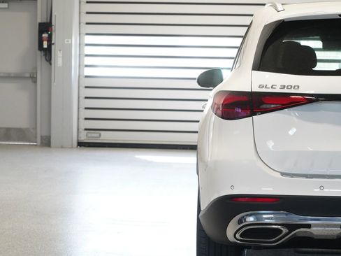 New 2026 Mercedes-Benz GLC 300 4MATIC image 12