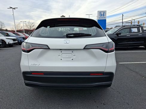 Certified 2023 Honda HR-V LX image 5