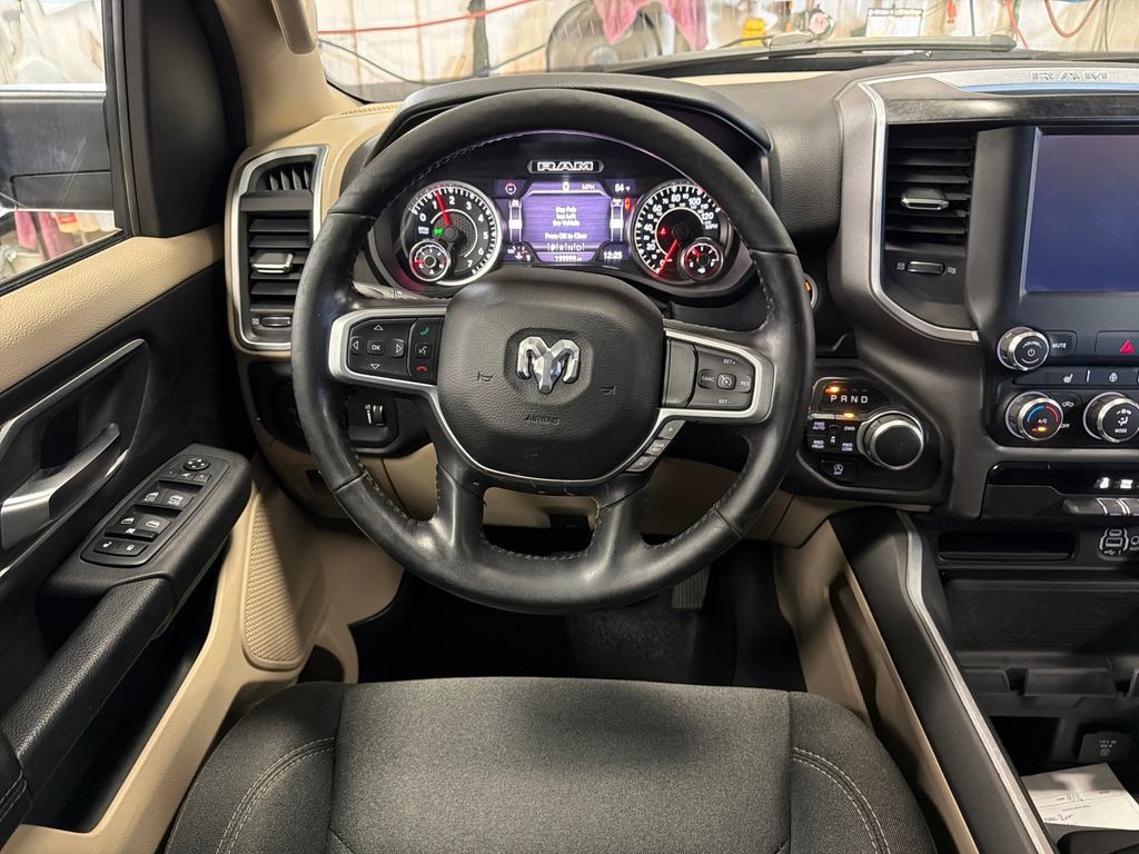Used 2020 RAM 1500 Big Horn AWD/4WD image 17