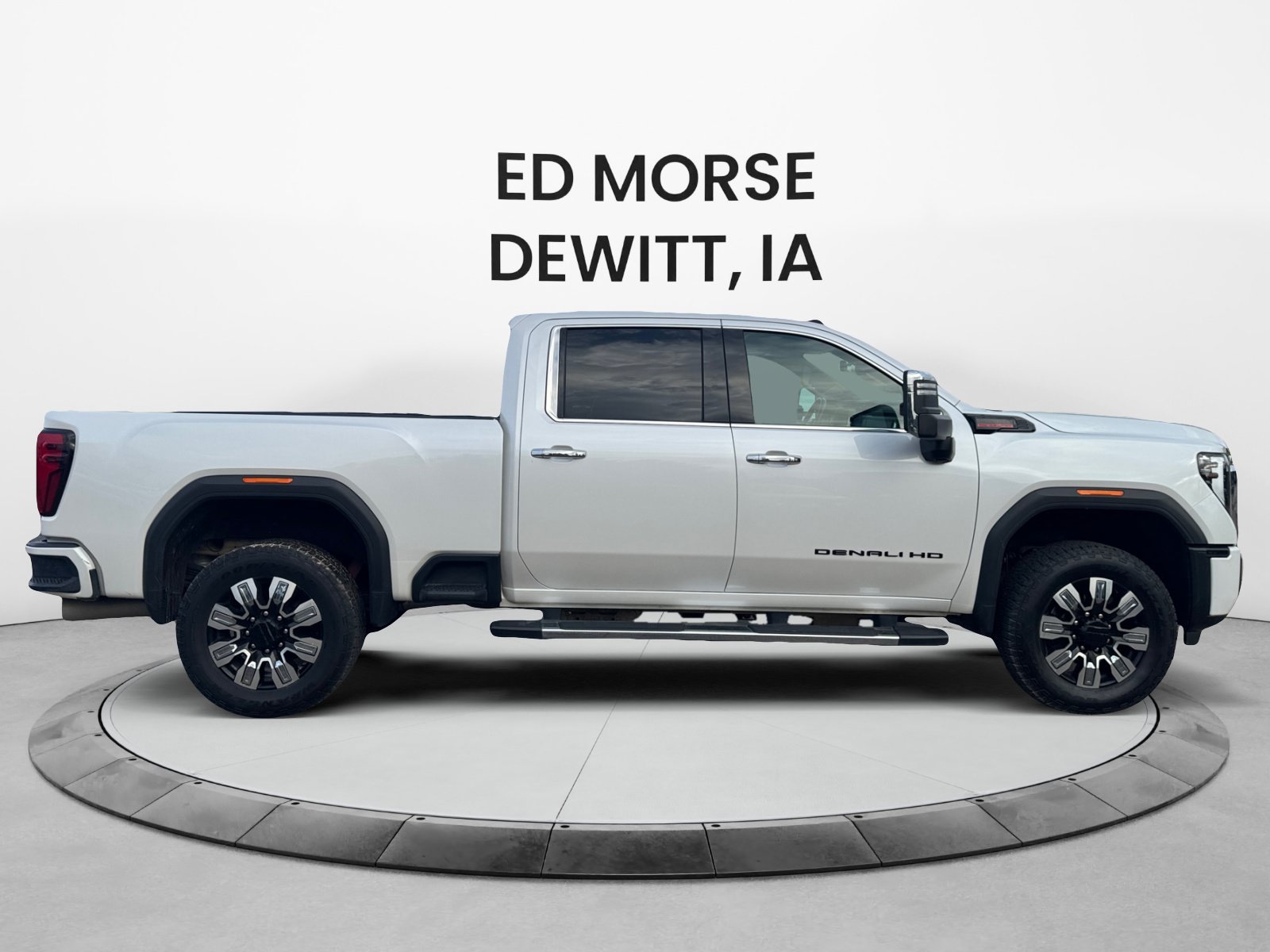 Used 2024 GMC Sierra 2500 Denali w/ Denali Reserve Package AWD/4WD image 6