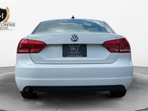 Used 2015 Volkswagen Passat 1.8T Limited Edition FWD image 4