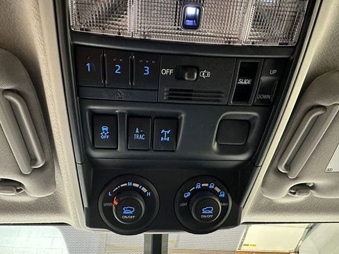 Used 2019 Toyota 4Runner TRD Off-Road Premium image 44