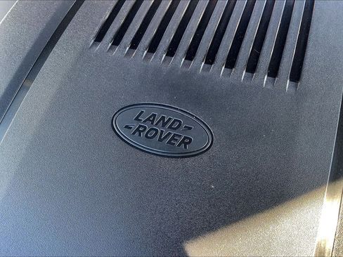 New 2026 Land Rover Range Rover Long Wheelbase SE AWD/4WD image 17