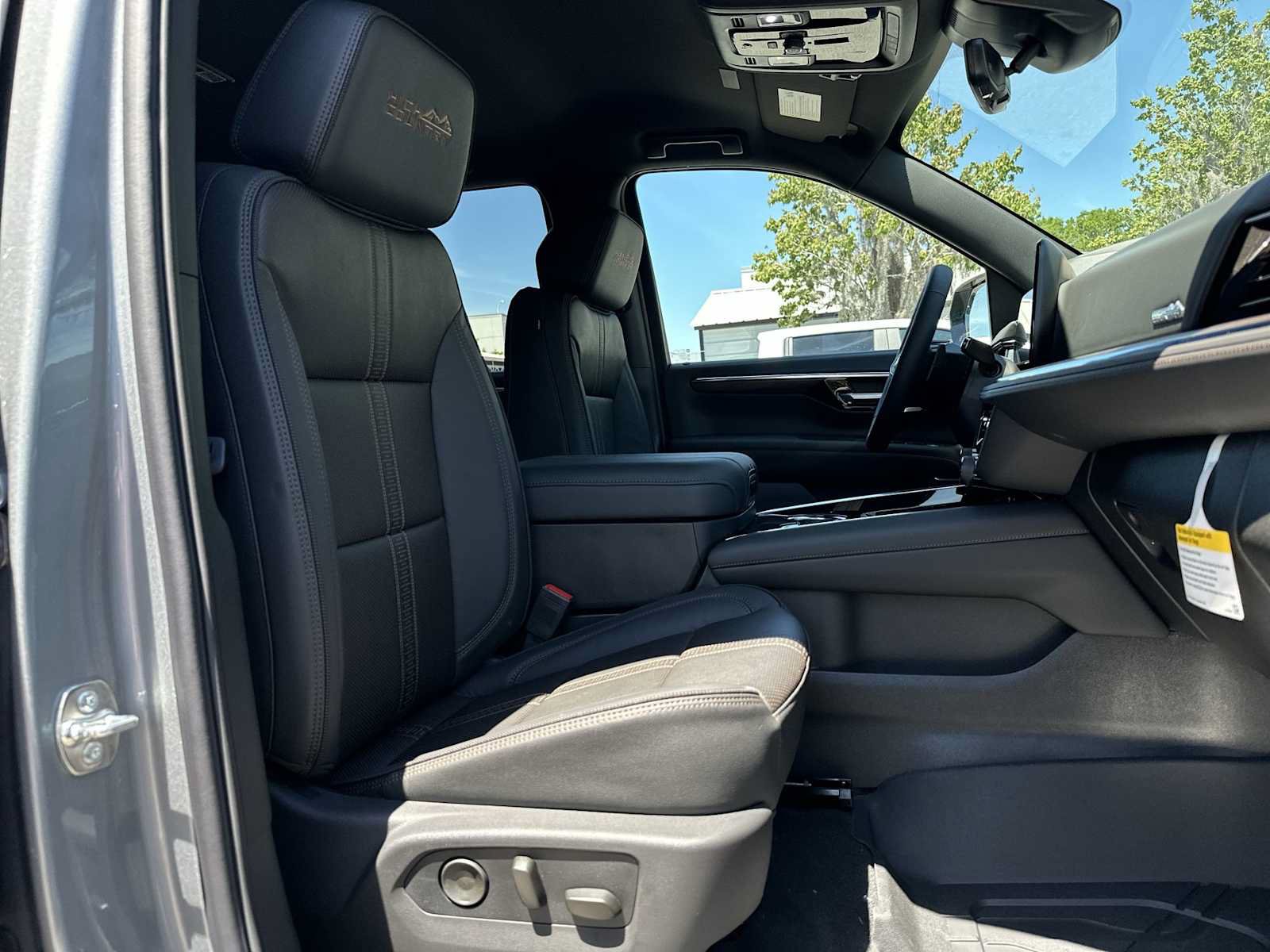 New 2026 Chevrolet Tahoe High Country RWD image 19