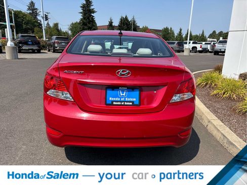 Used 2013 Hyundai Accent GLS FWD image 5