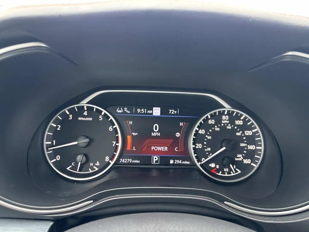 Used 2022 Nissan Maxima SR w/ Sport Mat Group FWD image 32