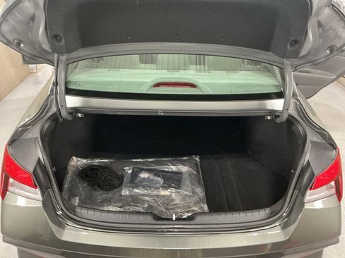 Certified 2025 Hyundai Elantra Sport FWD image 12