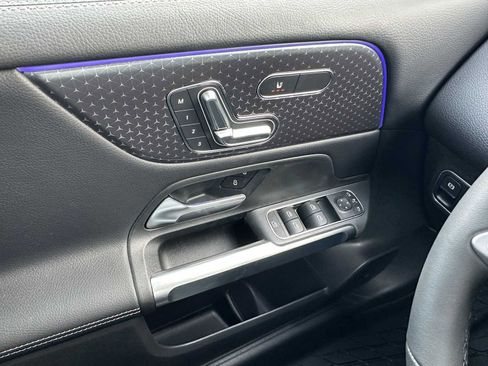New 2026 Mercedes-Benz GLB 250 4MATIC image 34