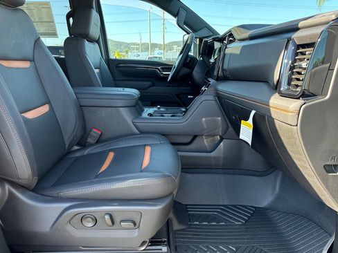 New 2025 GMC Sierra 2500 AT4 w/ AT4 Premium Plus Package image 13
