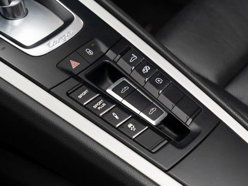 Used 2015 Porsche 911 Targa 4S image 34