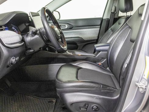 Used 2022 Jeep Compass Latitude w/ Convenience Group AWD/4WD image 21