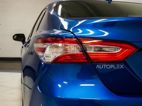 Used 2020 Toyota Camry LE image 36