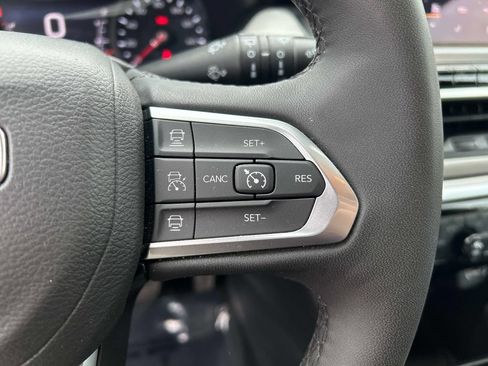 Used 2025 Jeep Compass Limited AWD/4WD image 22