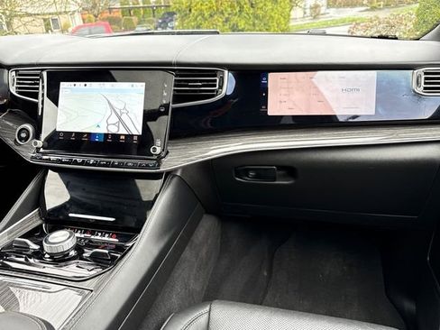 Used 2022 Jeep Wagoneer Series III w/ Premium Group I image 10