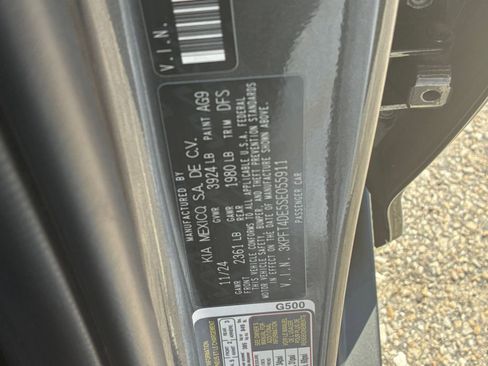 Used 2025 Kia K4 LXS image 23