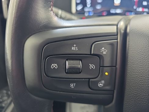 Used 2024 GMC Sierra 2500 AT4X image 51