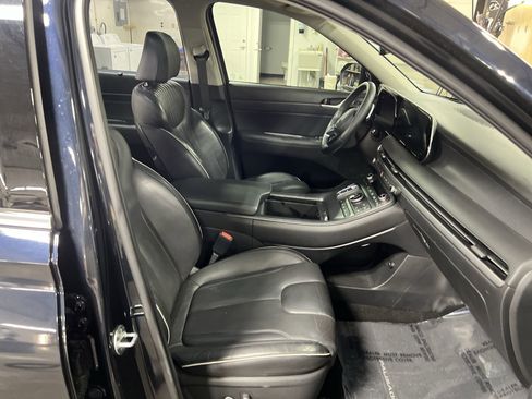 Used 2023 Hyundai Palisade Limited image 28