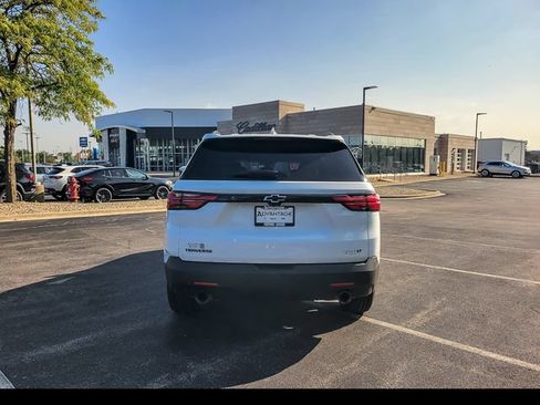 Certified 2023 Chevrolet Traverse LT FWD image 11