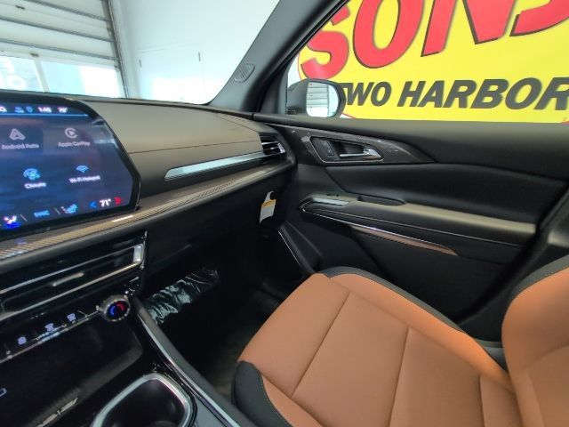 New 2027 Chevrolet Traverse Z71 w/ Enhanced Driving Package AWD/4WD image 31
