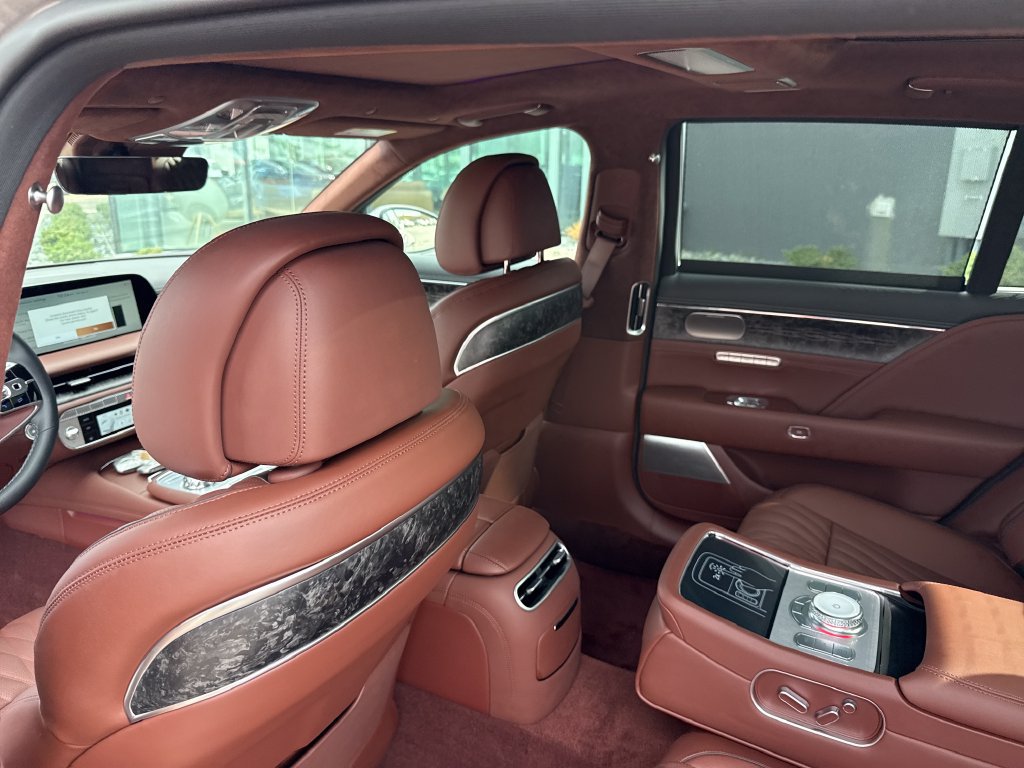 Used 2026 Genesis G90 3.5T AWD/4WD image 21