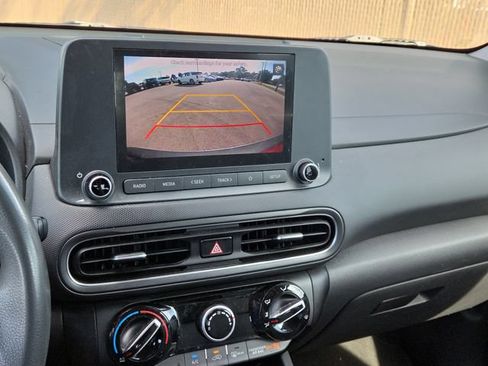 Used 2022 Hyundai Kona SEL AWD/4WD image 10