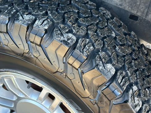 Used 2006 HUMMER H3 Luxury image 38