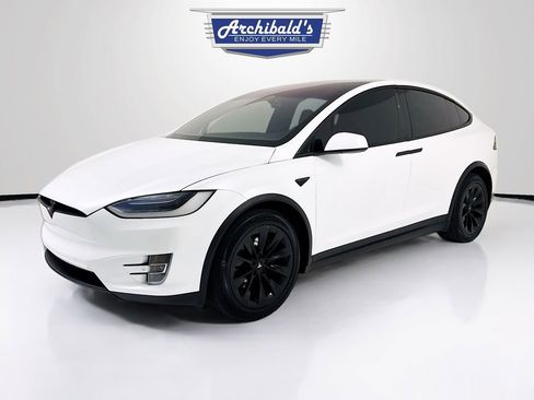 Used 2019 Tesla Model X Long Range image 3