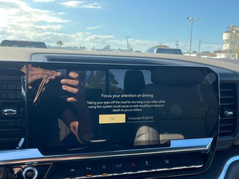 New 2026 GMC Sierra 1500 SLT w/ SLT Premium Plus Package image 30