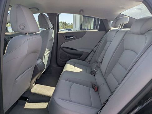 Used 2022 Chevrolet Malibu LS w/ Driver Confidence Package II FWD image 12