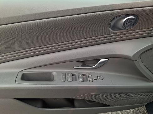 Certified 2023 Hyundai Elantra SEL w/ Convenience Package FWD image 12