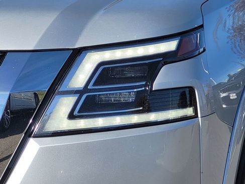 Used 2022 Nissan Armada SL image 40