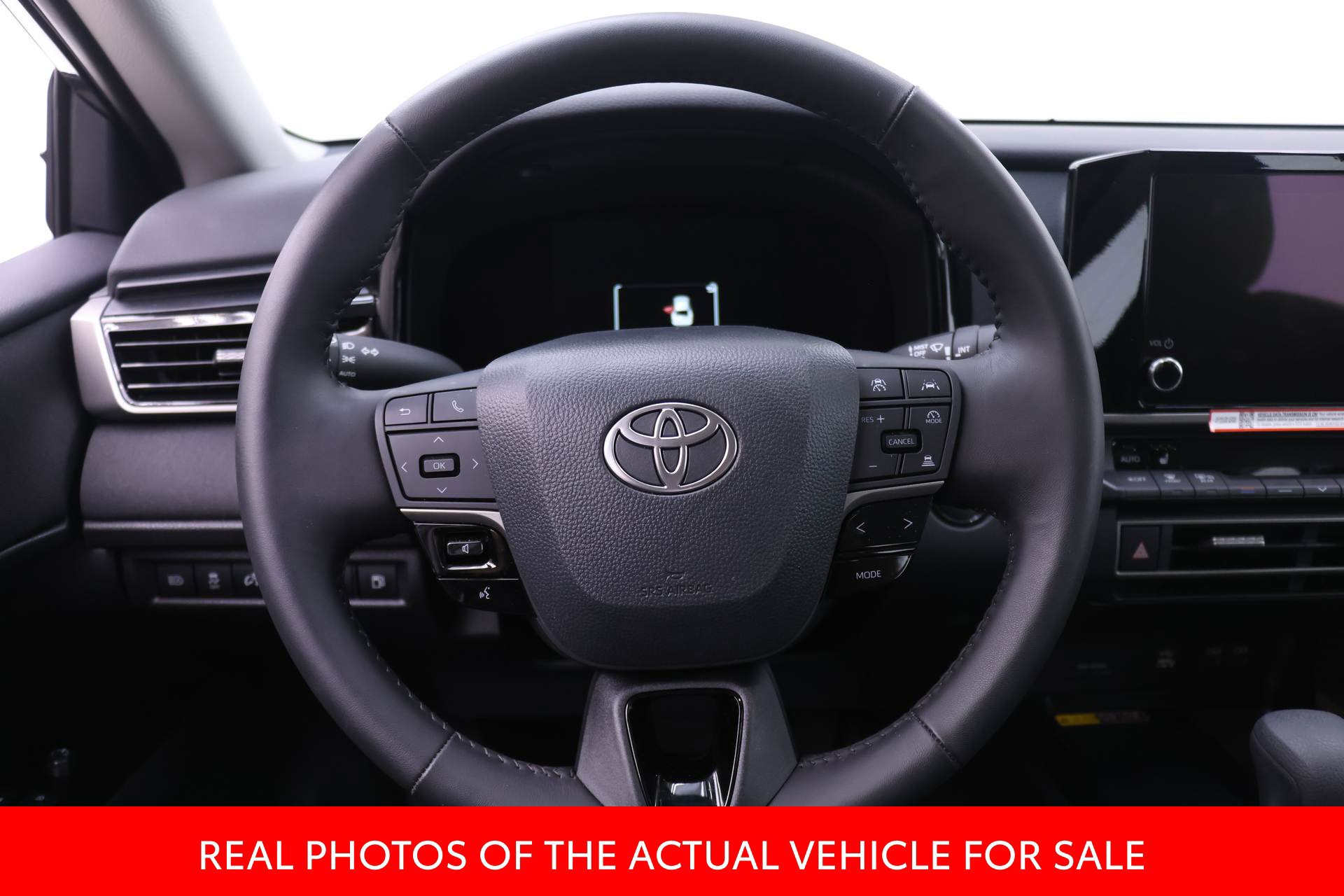 Used 2026 Toyota Camry LE w/ Convenience Package FWD image 13