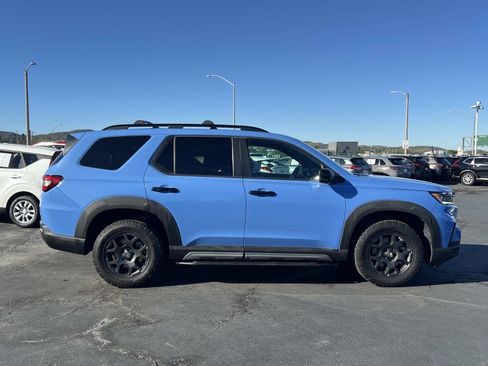 Used 2023 Honda Pilot TrailSport image 30