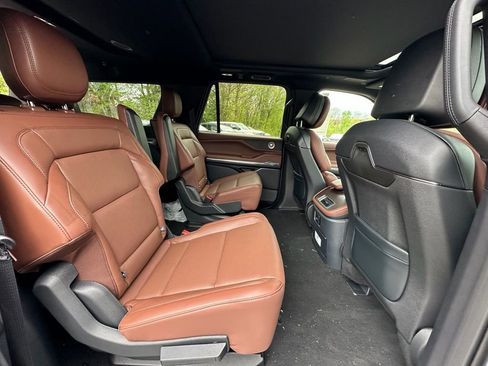 New 2026 Lincoln Navigator L Reserve AWD/4WD image 26