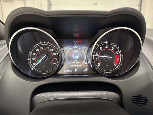 Used 2018 Jaguar F-TYPE Convertible image 29